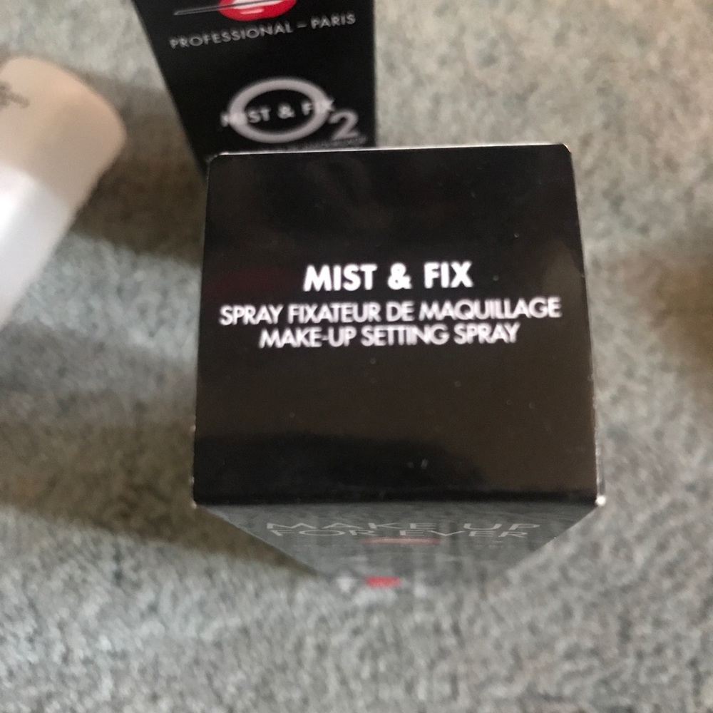 Make Up For Ever Mist& Fix O2 - Picture 3 of 5